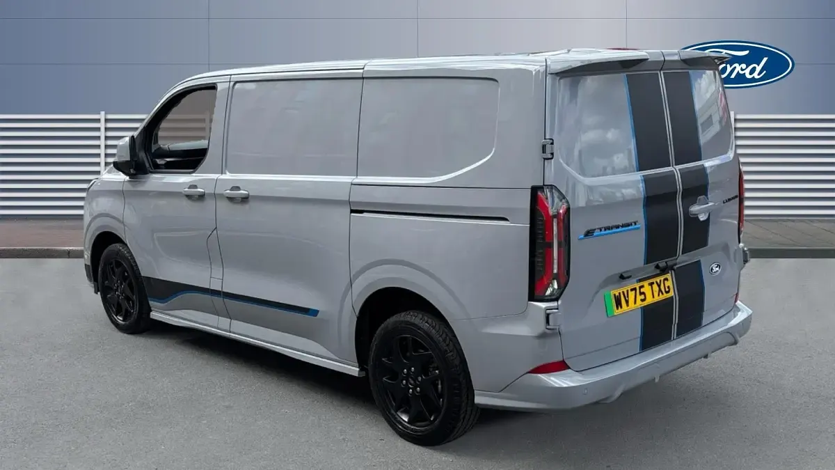 Begagnad Ford Transit Sport 160 kW (218 HK) 2025 Van