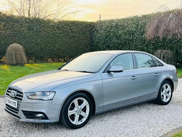 Begagnad Audi A4 2014 Grå Sedan
