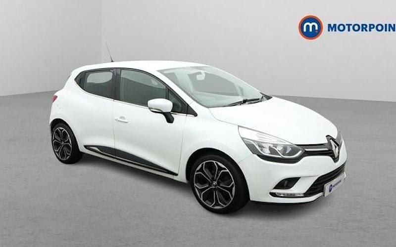 Used Renault Clio IV Iconic 90 HP (66 kW) 2019 White Hatchback