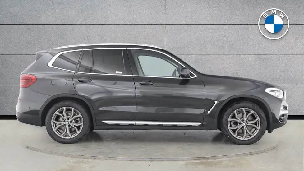 Begagnad BMW X3 xLine 190 HK (139 kW) 2021 Grå SUV