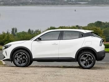 New Alfa Romeo GT Junior 136 HP (100 kW) 2025 Solid  sempione white Hatchback