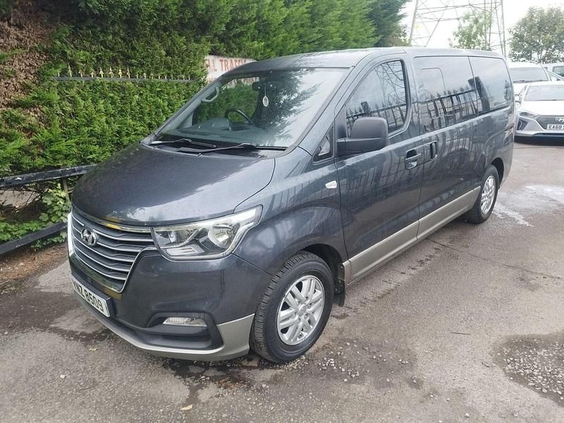 Grey Used 2019 Hyundai I800 SE MPV | £16,990 (Fair price) - Image 1/3