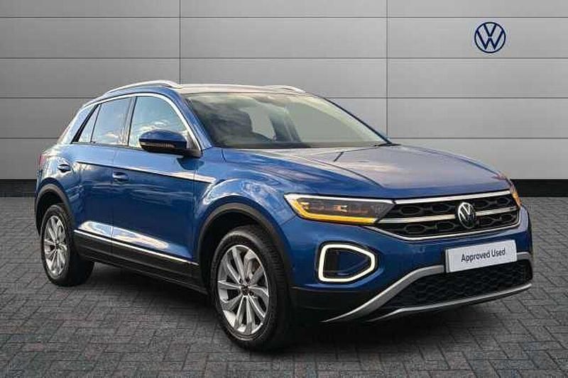 Blue Used 2022 VW T-Roc Style SUV | £17,570 (Fair price) - Image 1/4