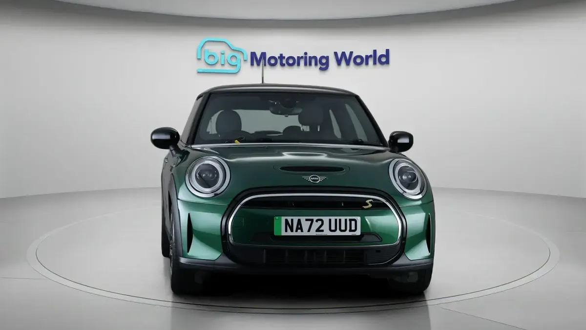 Used Mini Cooper SE Hatch 133 kW (181 HP) 2023 Hatchback