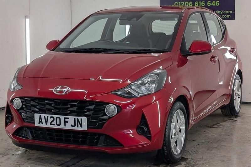 Used Hyundai i10 SE 84 HP (61 kW) 2020 Red Hatchback