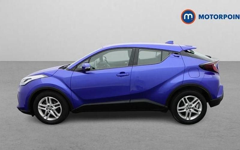 Used Toyota C-HR 122 HP (89 kW) 2023 SUV