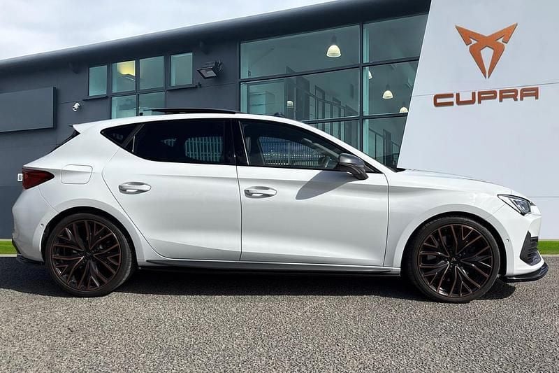 Used Cupra Leon VZ2 2024 White Hatchback