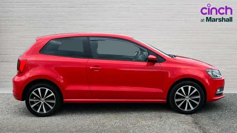 Used VW Polo Match 90 HP (66 kW) 2016 Red