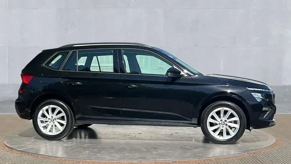 Used Skoda Kamiq SE 95 HP (69 kW) 2025 Black SUV