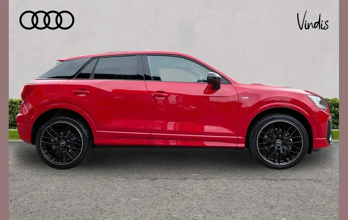 Used Audi Q2 Black Edition 147 HP (108 kW) 2026 Red SUV