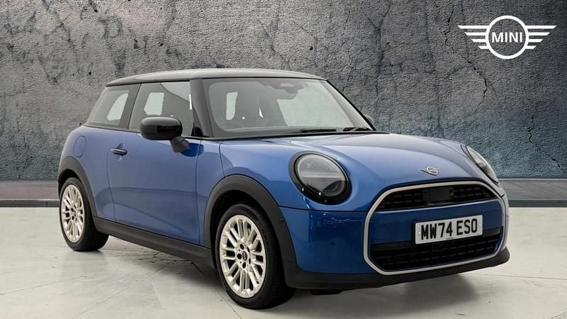 Used Mini Cooper Hatch 154 HP (113 kW) 2024 Blue Hatchback