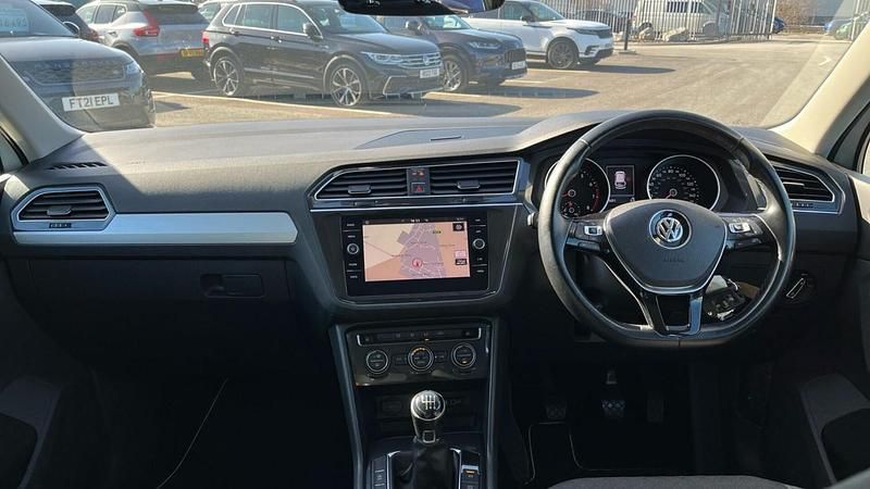 Used VW Tiguan SE 125 HP (91 kW) 2018 White SUV