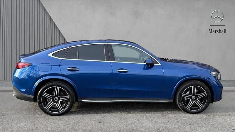 Used Mercedes GLC220 AMG Line Premium 197 HP (144 kW) 2025 Blue Coupe