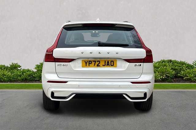 Used Volvo XC60 Plus 197 HP (144 kW) 2022 White SUV