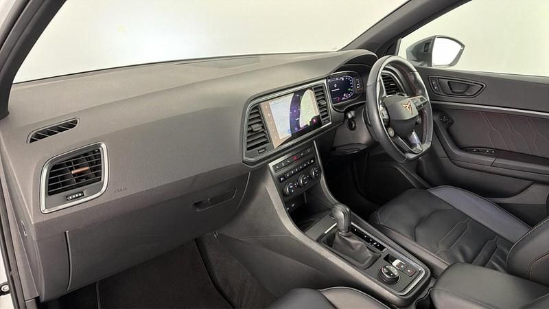 Used Cupra Ateca VZ3 300 HP (220 kW) 2023 Nevada white SUV