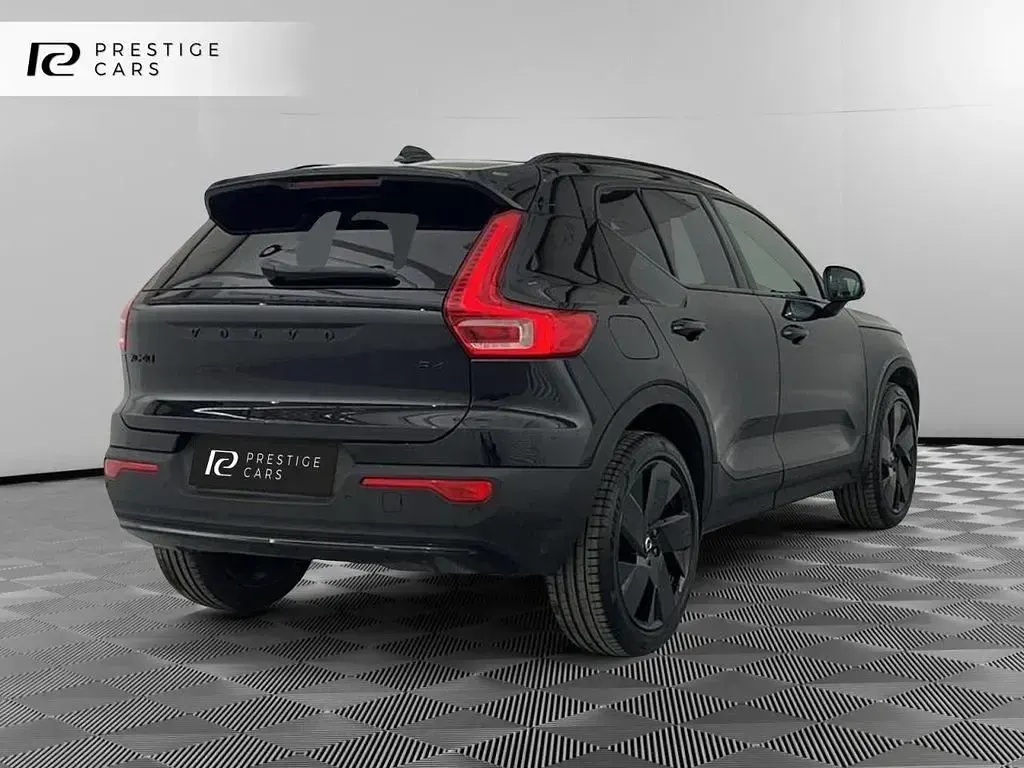 Used Volvo XC40 Plus 197 HP (144 kW) 2025 Black SUV