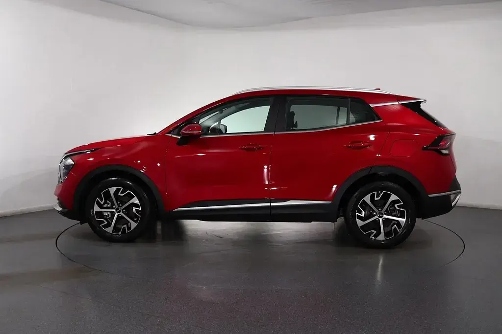 Used Kia Sportage 2025 Red SUV