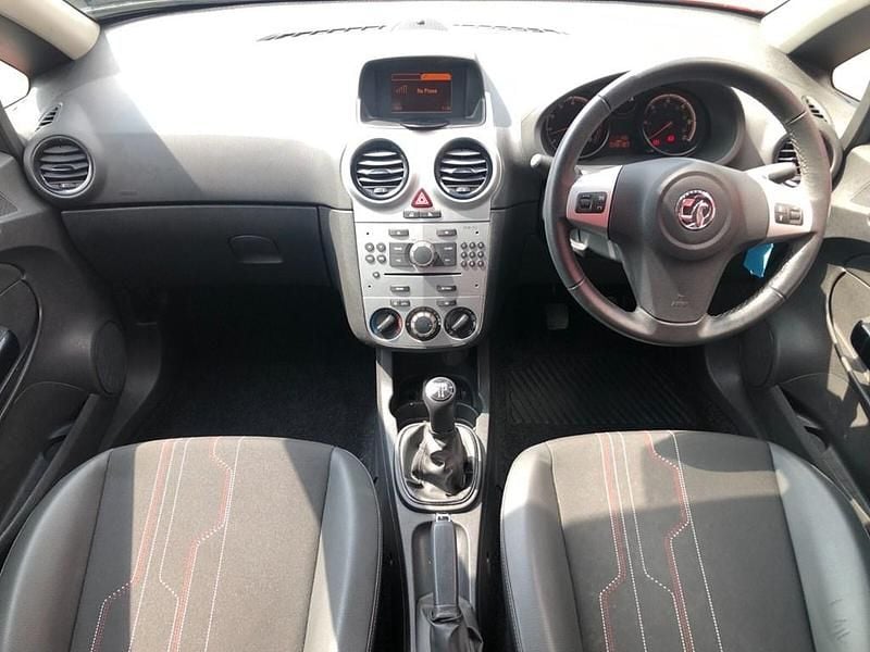 Used Vauxhall Corsa Active 85 HP (62 kW) 2012 Red Hatchback