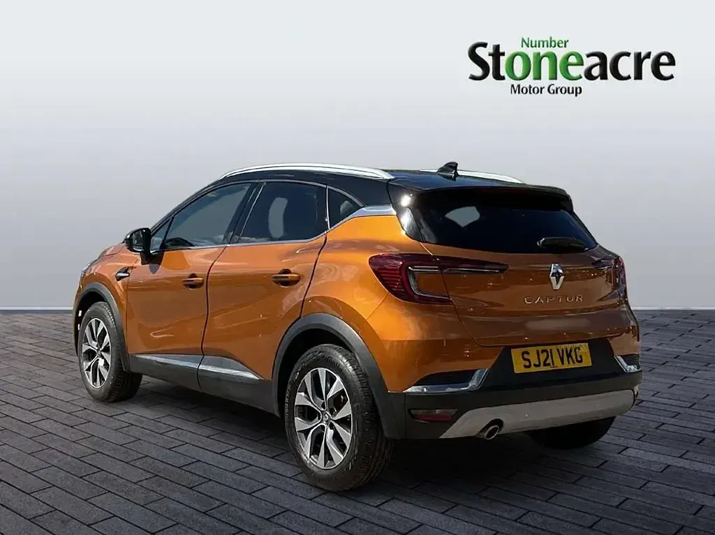 Begagnad Renault Captur Version S 128 HK (94 kW) 2021 Orange SUV