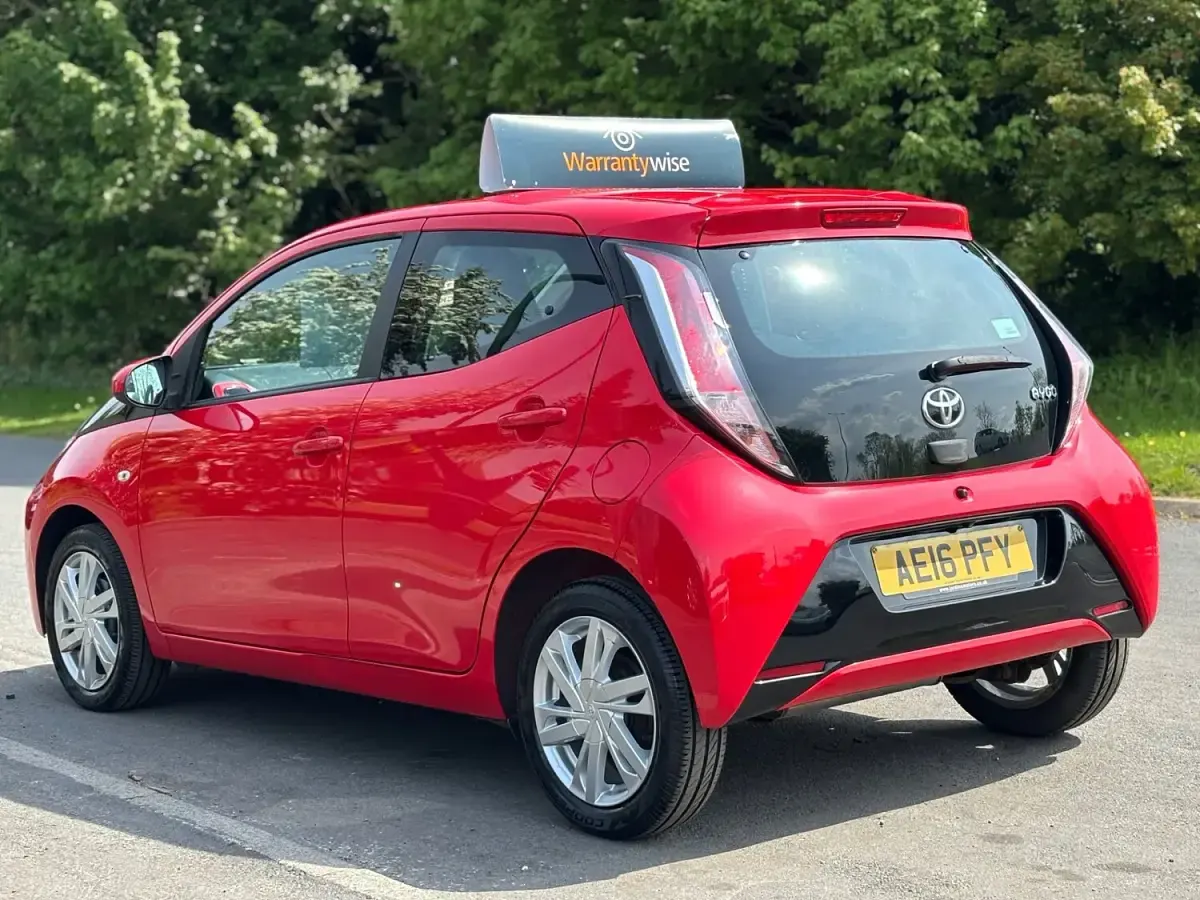 Used Toyota Aygo x-press 2016 Red Hatchback