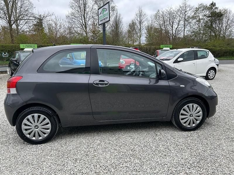 Used Toyota Yaris 2009 Grey Hatchback