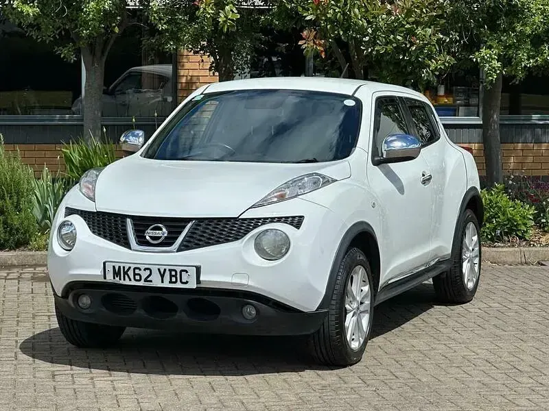 Used Nissan Juke Acenta Premium 110 HP (80 kW) 2012 White SUV
