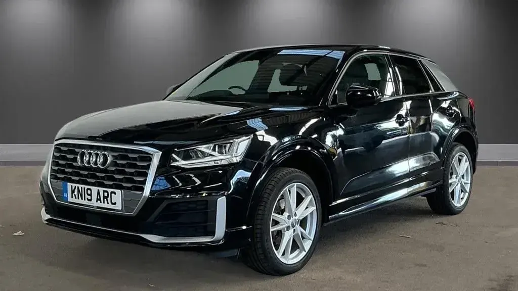 Used Audi Q2 S-Line 150 HP (110 kW) 2019 Black SUV