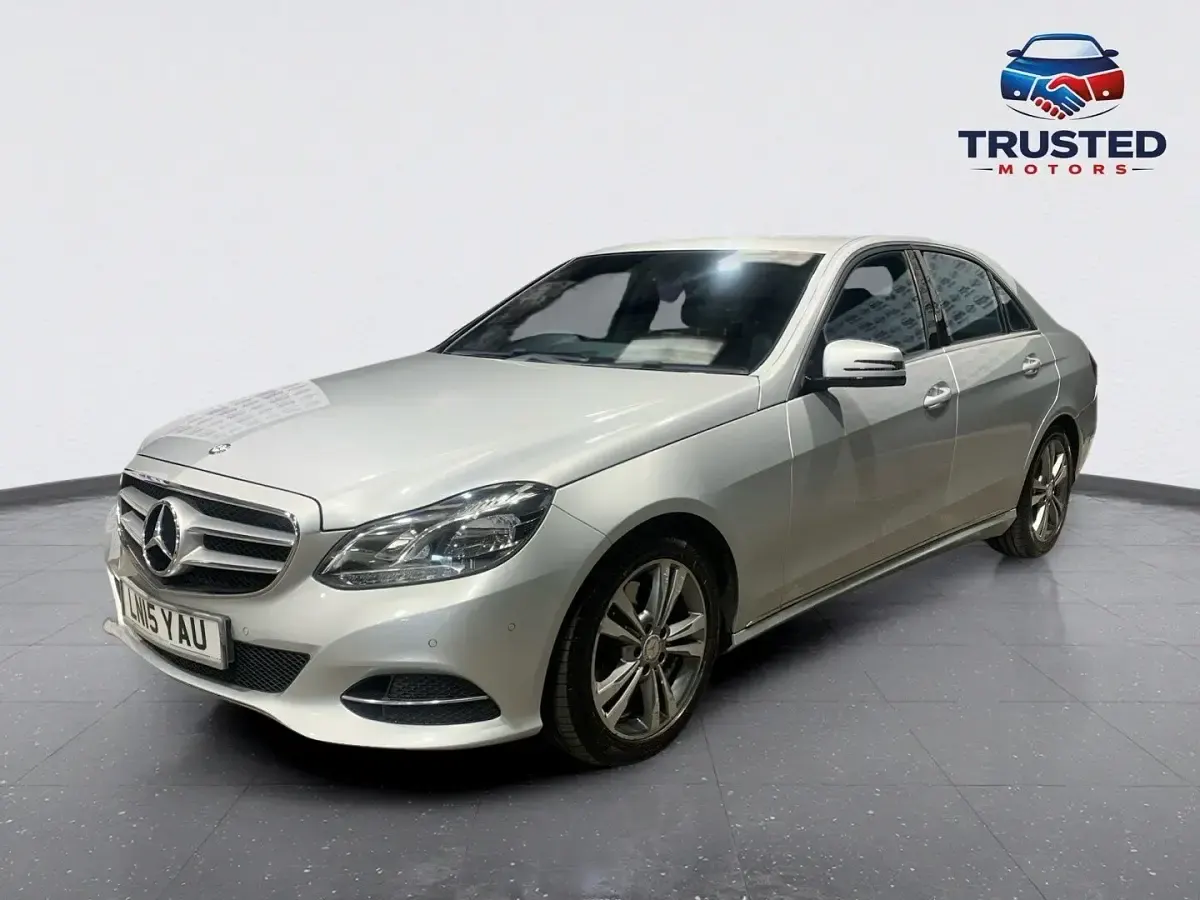 Used Mercedes E250 SE 2015 Silver Sedan