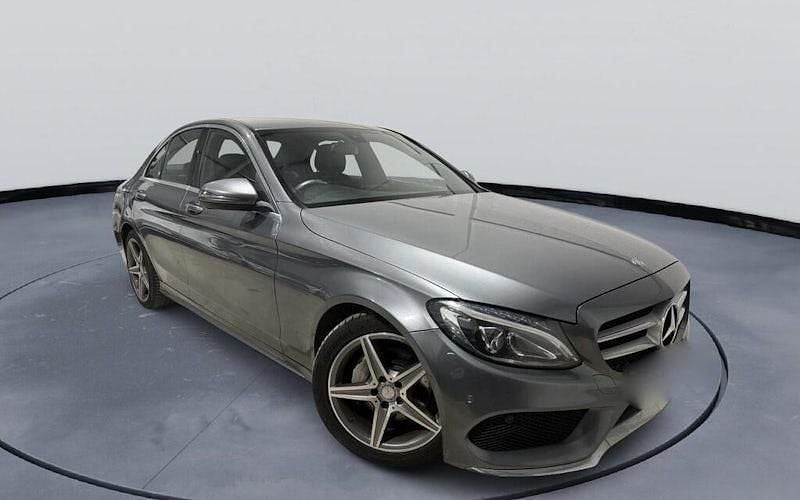 Usado Mercedes C220 AMG line 170 HP (125 kW) 2018 Sedan