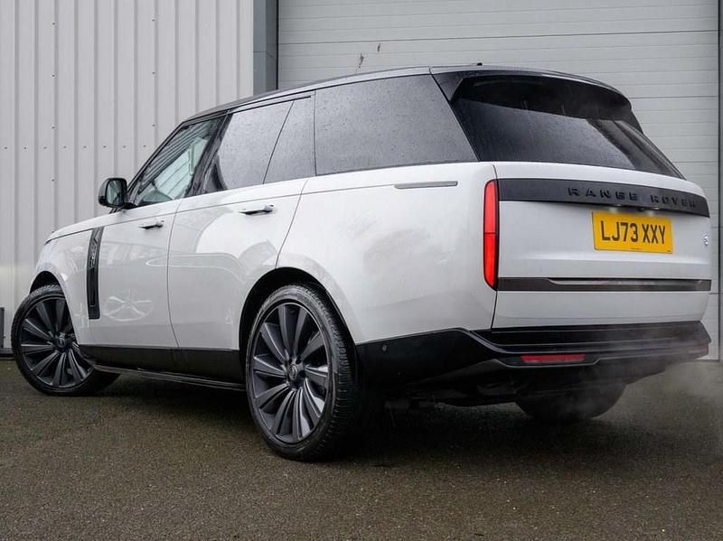 Used Land Rover Range Rover S 530 HP (389 kW) 2023 Grey SUV