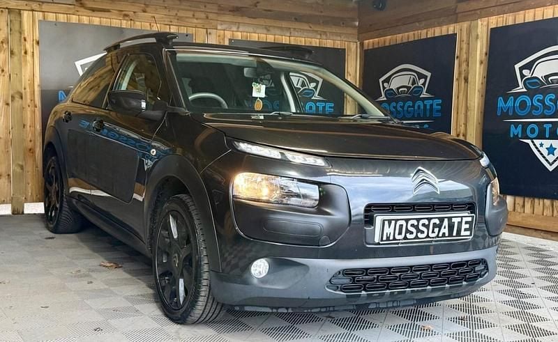 Used Citroën C4 Cactus Flair 2017 Black Hatchback