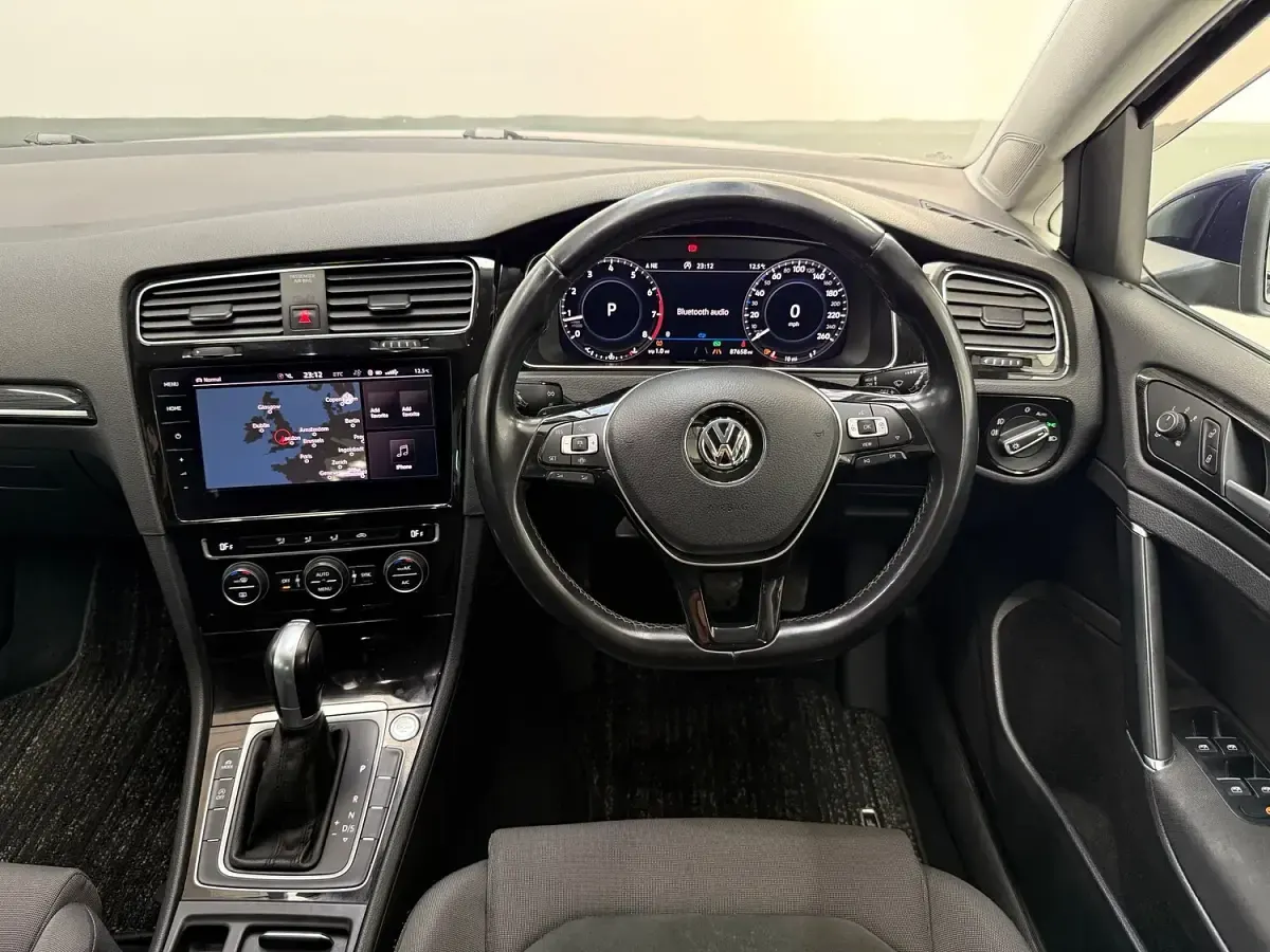 Used VW Golf VII Advance 204 HP (150 kW) 2018 Blue Hatchback