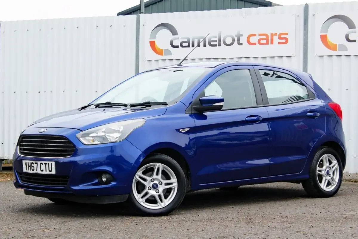 Second-hand Ford Ka Plus Zetec 2017 Albastru Hatchback