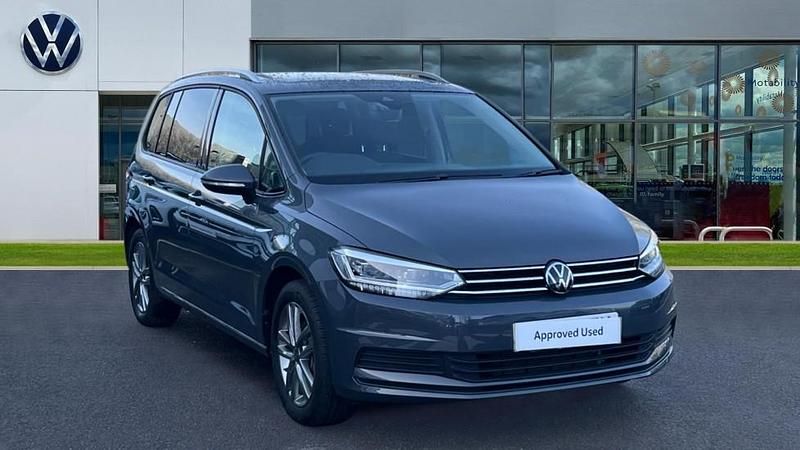 Used VW Touran Match 150 HP (110 kW) 2025 Dolphin grey metallic MPV