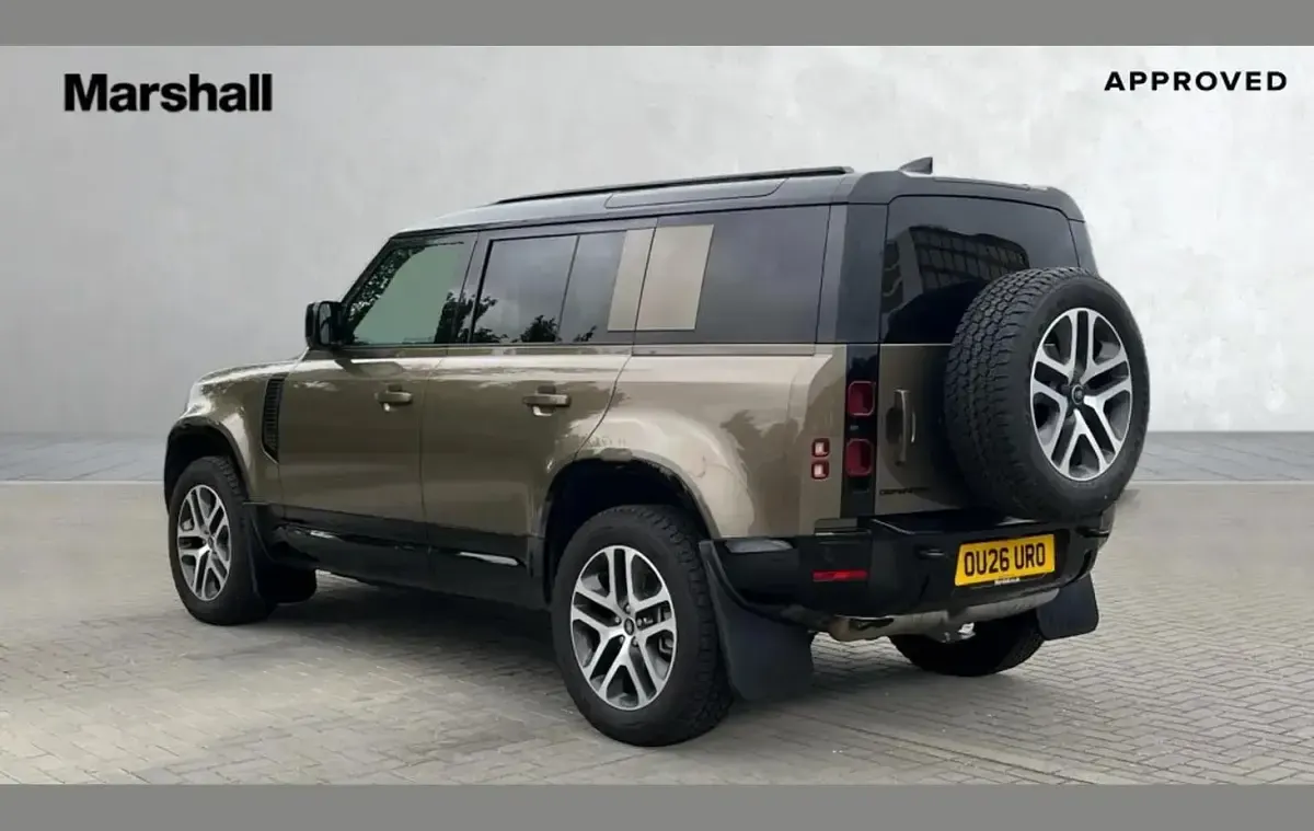 Used Land Rover Defender SE Dynamic 350 HP (257 kW) 2026 Brown SUV