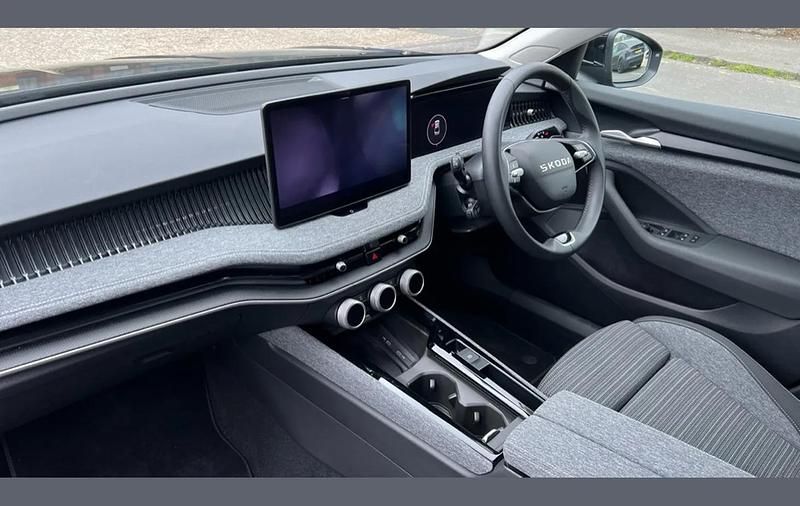 Used Skoda Superb SE Technology 150 HP (110 kW) 2025 Midnight black metallic Hatchback