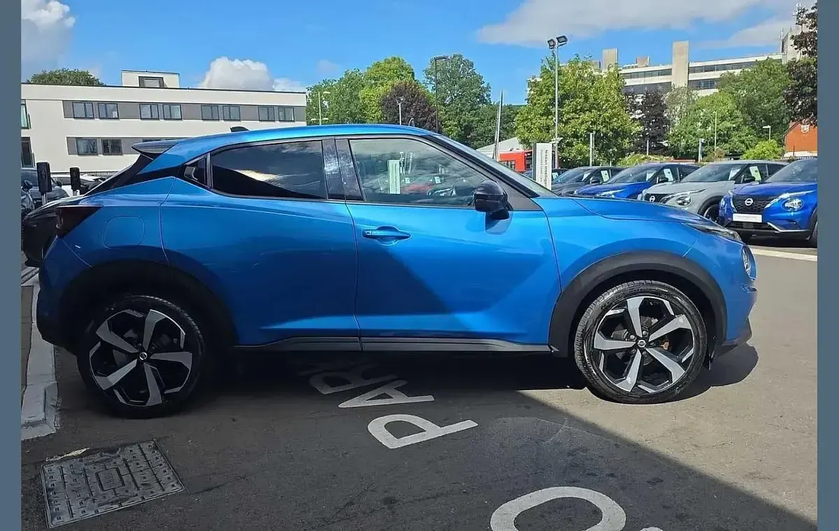 Used Nissan Juke Tekna 114 HP (83 kW) 2020 Blue SUV