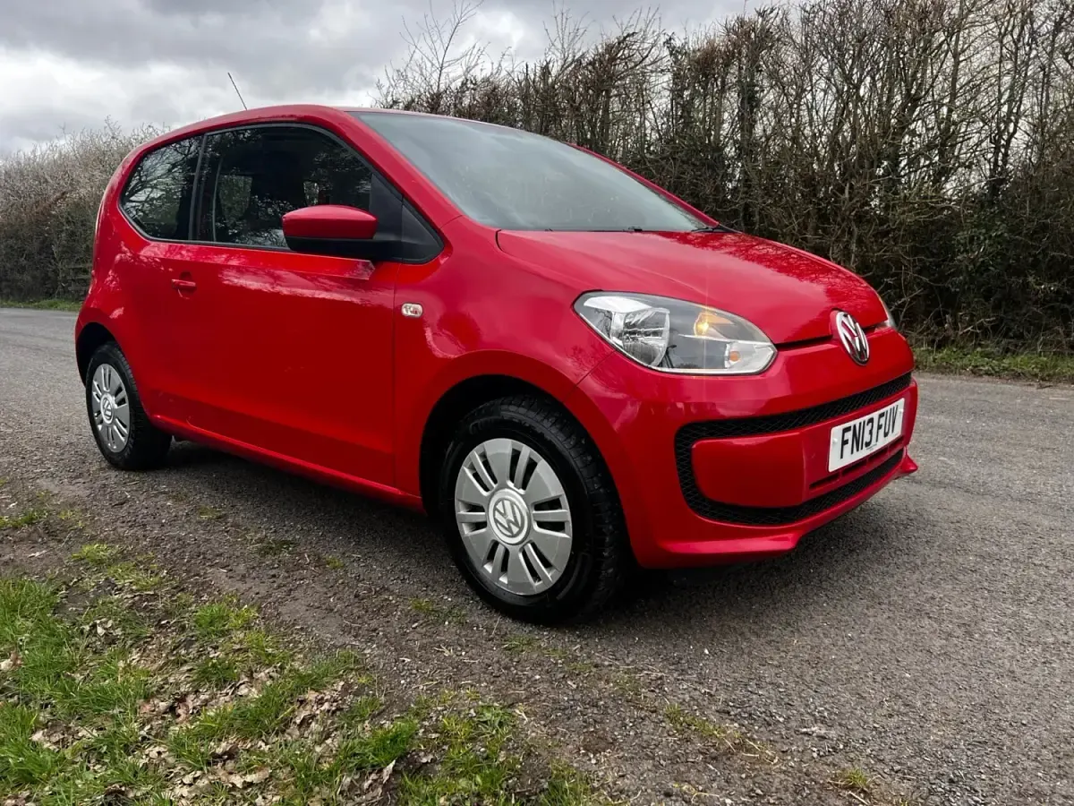 Usado VW up! move up! 2013 Vermelho Citadino