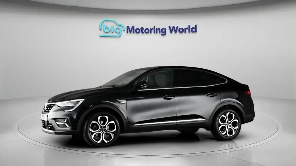 Used Renault Arkana Version S 145 HP (106 kW) 2021 Black SUV
