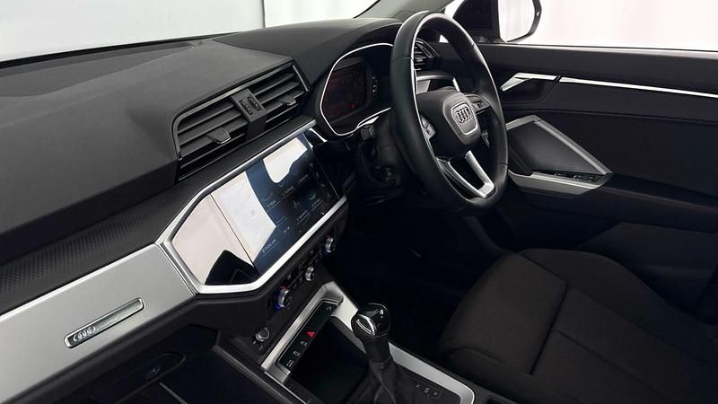 Used Audi Q3 Sport 150 HP (110 kW) 2022 Black SUV