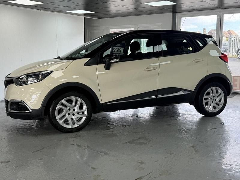 Second-hand Renault Captur Dynamique 90 CP (66 kW) 2016 Alb SUV