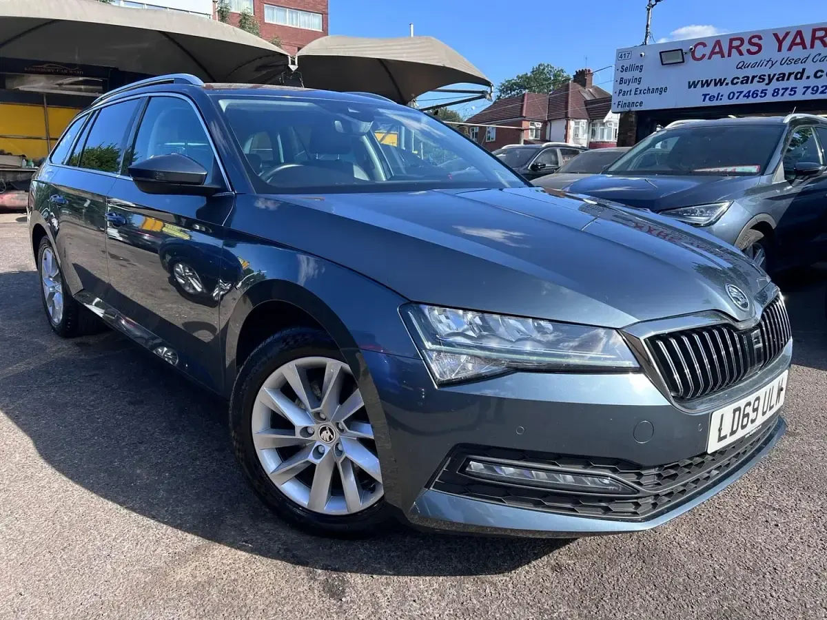 Used Skoda Superb SE Technology 150 HP (110 kW) 2019 Grey Estate