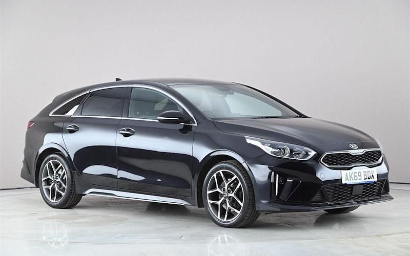 Usado Kia ProCeed GT-Line 140 HP (102 kW) 2020 Carrinha