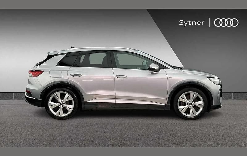 Used Audi Q4 e-tron S-Line 150 kW (204 HP) 2022 Silver SUV