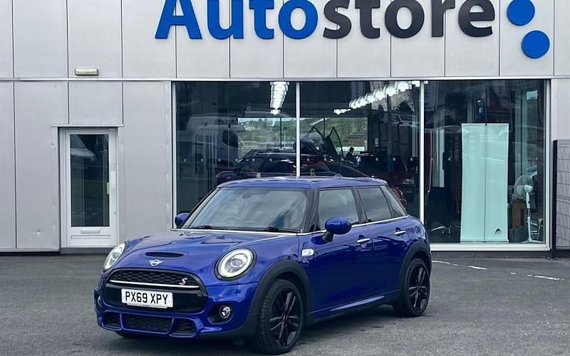 Usado Mini Cooper S Hatch 192 HP (141 kW) 2019 Citadino