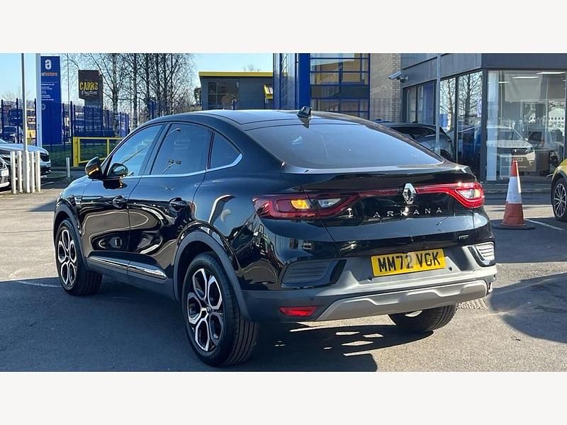 Begagnad Renault Arkana Techno 142 HK (104 kW) 2022 Svart SUV