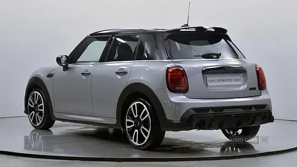 Used Mini Cooper Hatch 134 HP (98 kW) 2024 Silver Hatchback