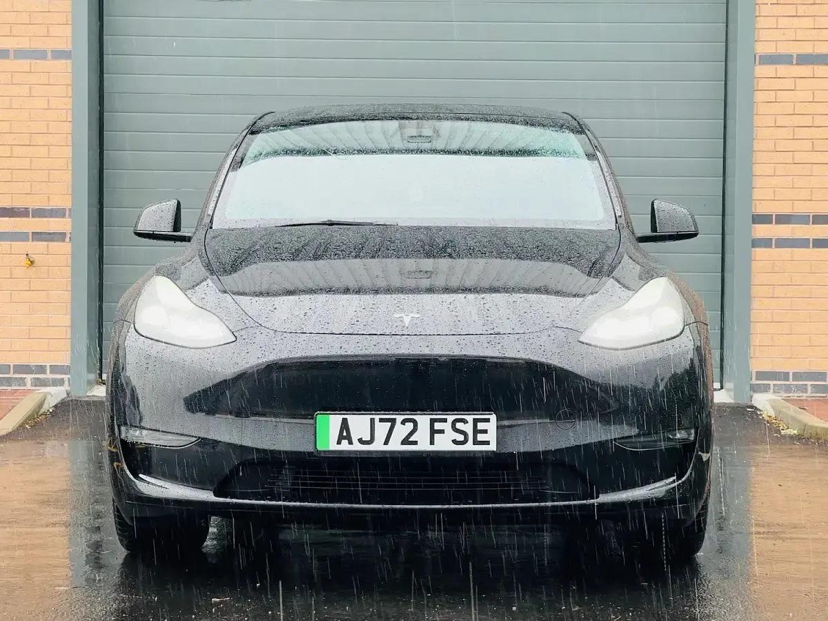 Used Tesla Model Y Long Range AWD 378 kW (514 HP) 2022 Black SUV