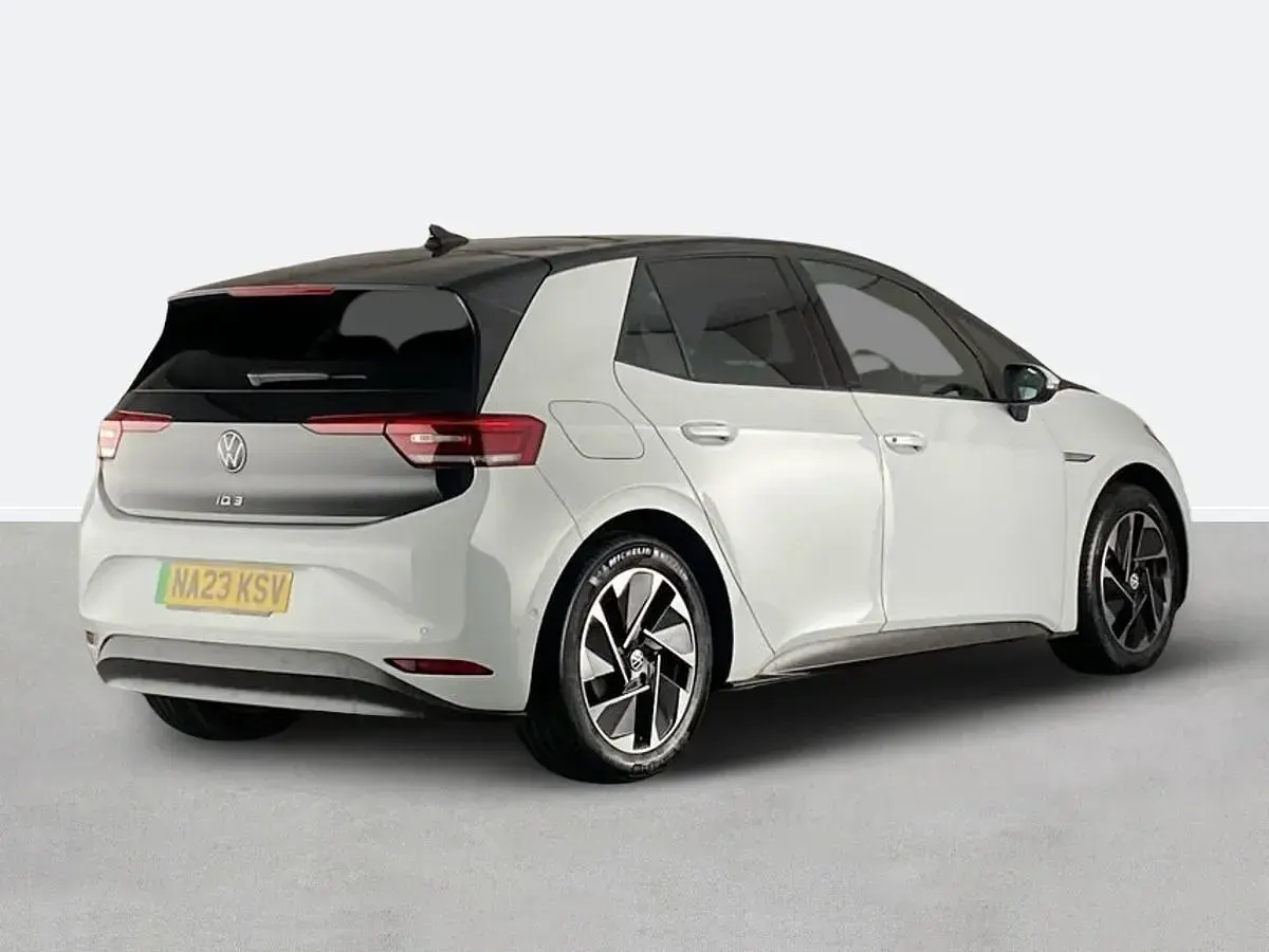 Używany VW ID.3 Pro Performance 150 kW (204 KM) 2023 Biały Hatchback