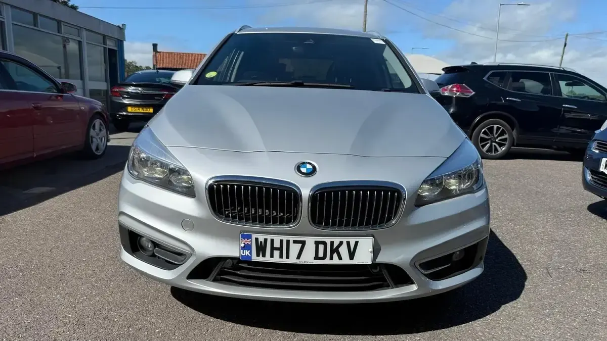 Used BMW 218 Luxury Line 2017 Silver Hatchback